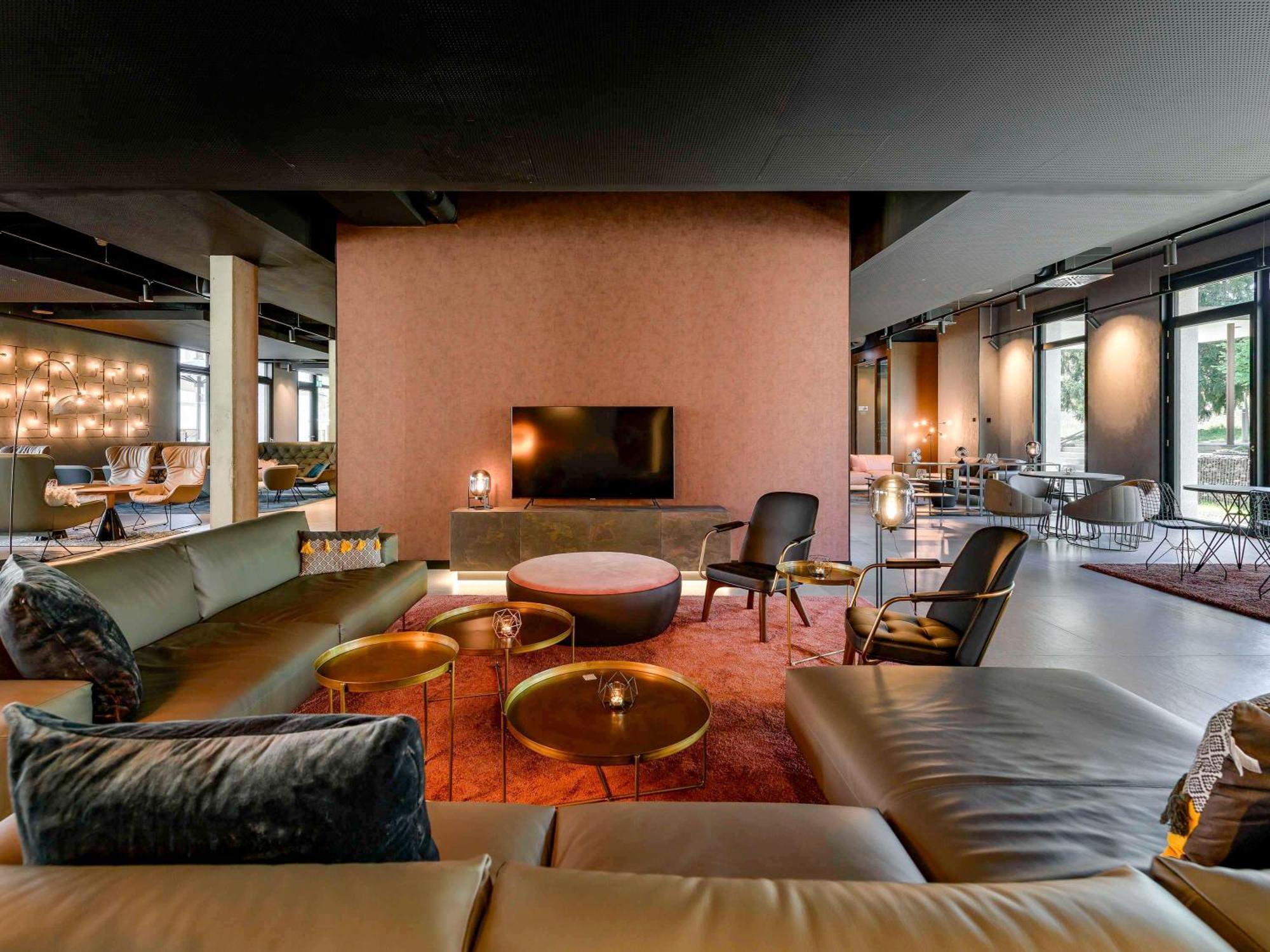 Hotel Ibis Styles FDH Exteriér fotografie